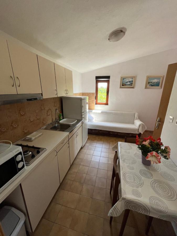 Apartmani Sekana Starigrad Paklenica Eksteriør bilde