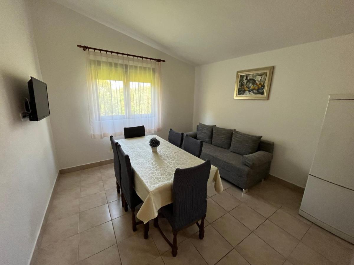 Apartmani Sekana Starigrad Paklenica Eksteriør bilde
